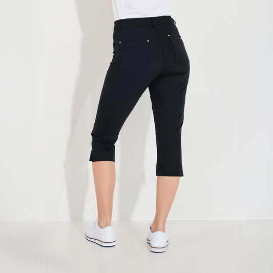 Abacus Ladies Capris in Black - Refined Comfort for On & Off the Course