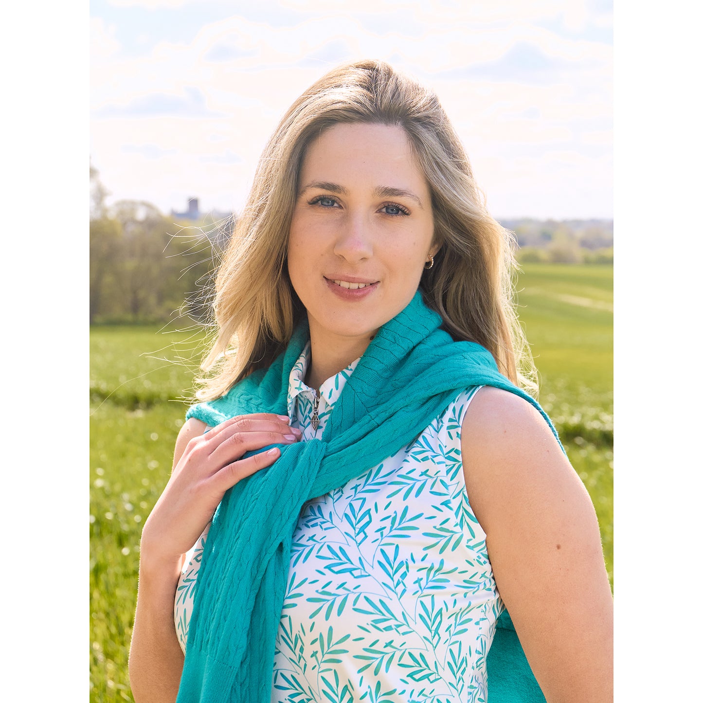 Pure Golf Ladies Amity Sleeveless Polo Shirt in Floating Palms White