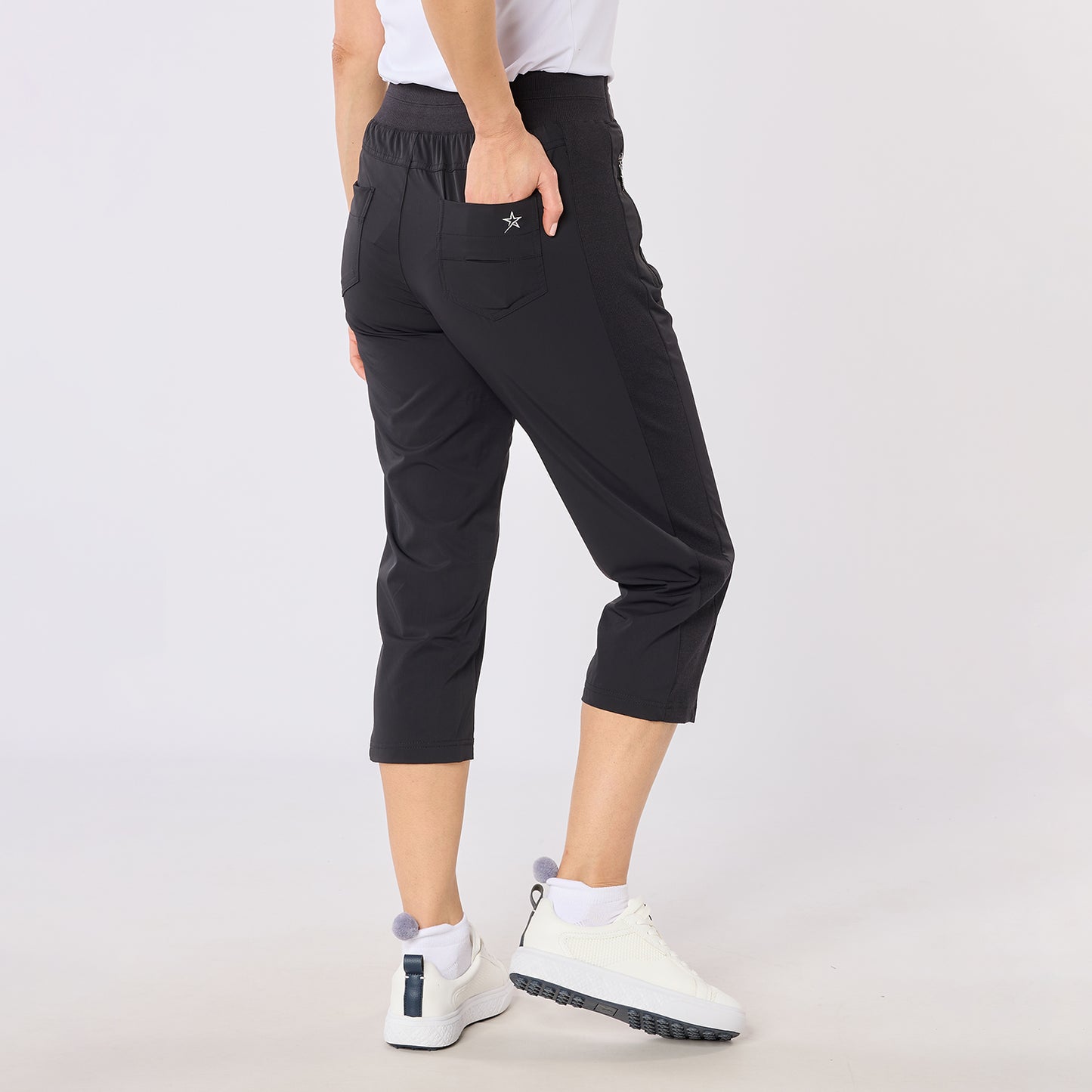 Swing Out Sister Ladies Black Pull-On Capris - Stretch Woven Comfort for Effortless Movement