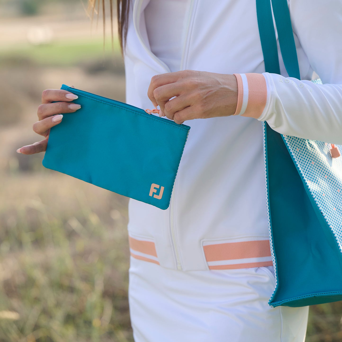 FootJoy Ladies Valuables Pouch Chic, Compact & Course-Ready