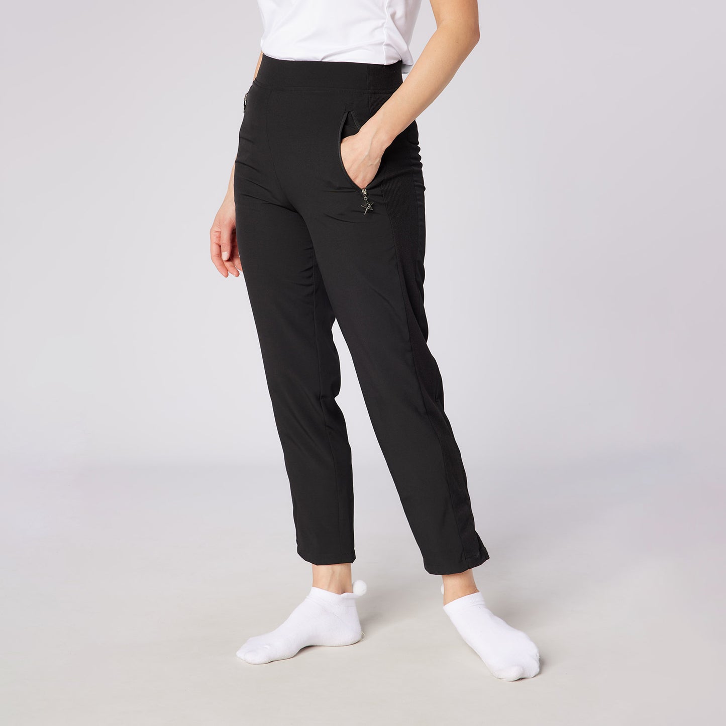 Swing Out Sister Ladies Lightweight 7/8 Pull-On Trousers – Stretchy Comfort and Effortless Style for Any Occasion in Black