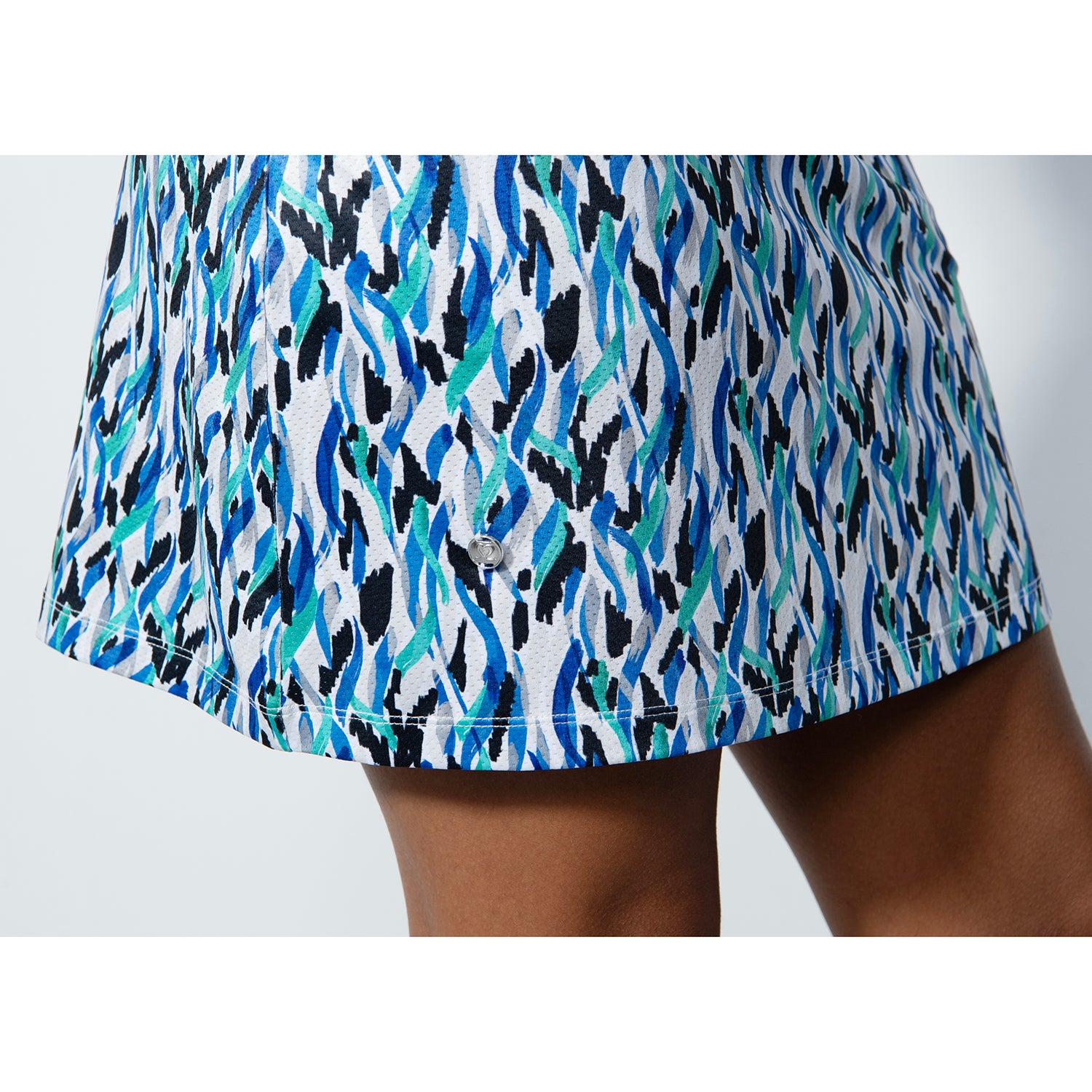 Daily Sports Ladies Pull-On Skort in Abstract Brushstroke Print