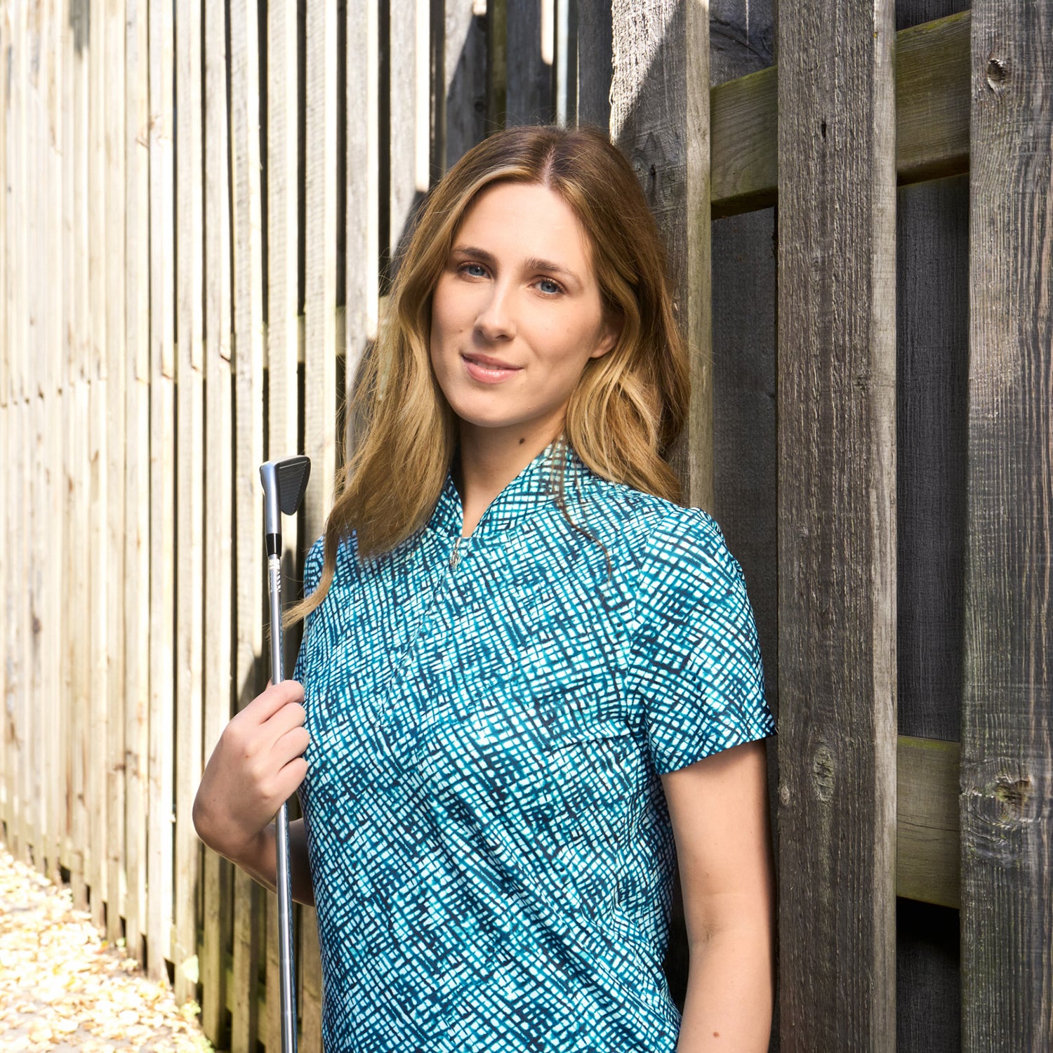 Pure Golf Ladies Sleeveless Polo with Abstract Crosshatch Print for Modern Course Style