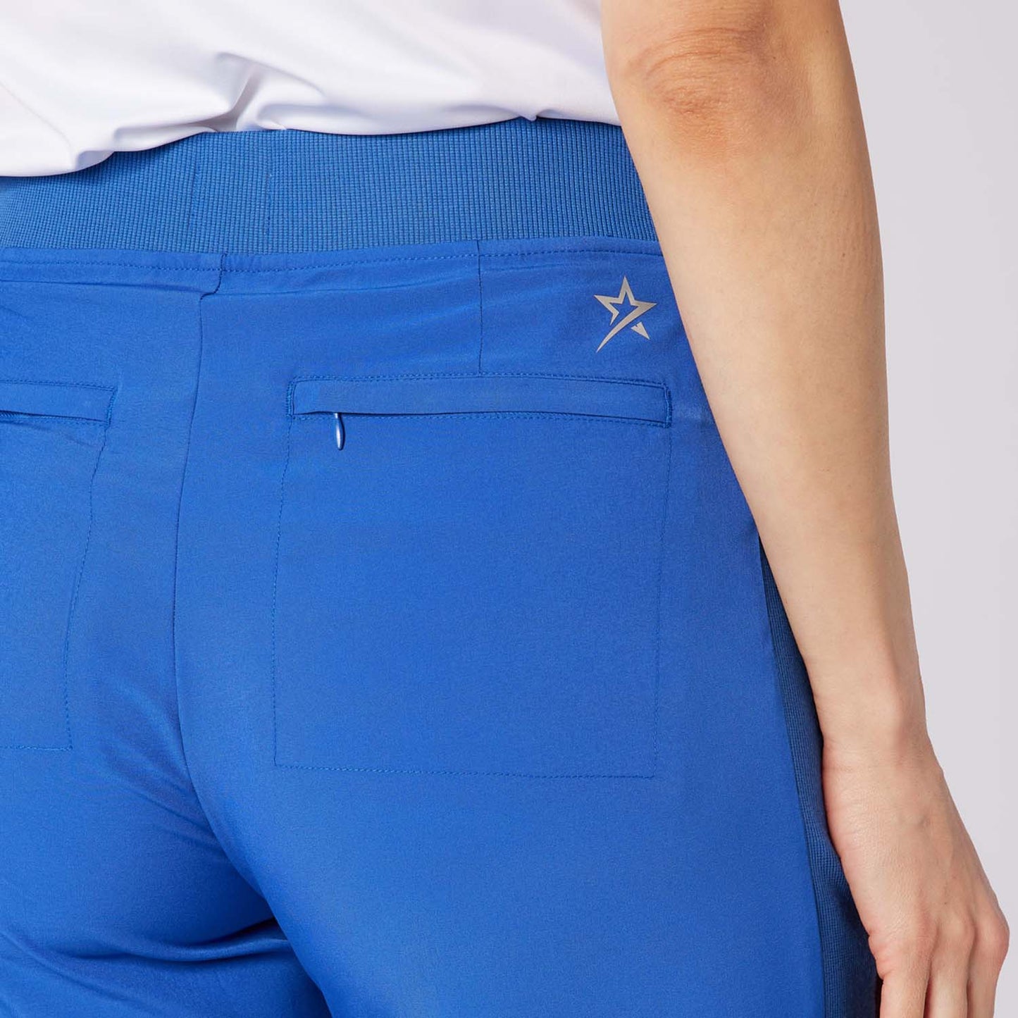 Swing Out Sister Ladies Pull-On Capris - Stretch Woven Comfort for Effortless Movement