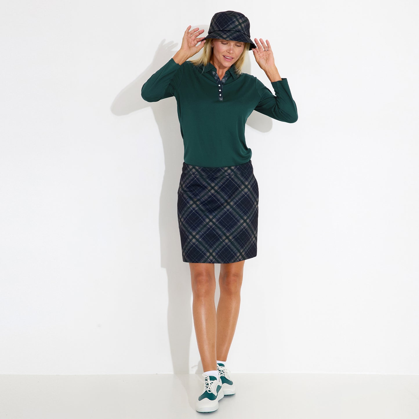 Abacus Ladies Pull-On Skort with Striking Tartan Print - Comfortable & Ready for the Course