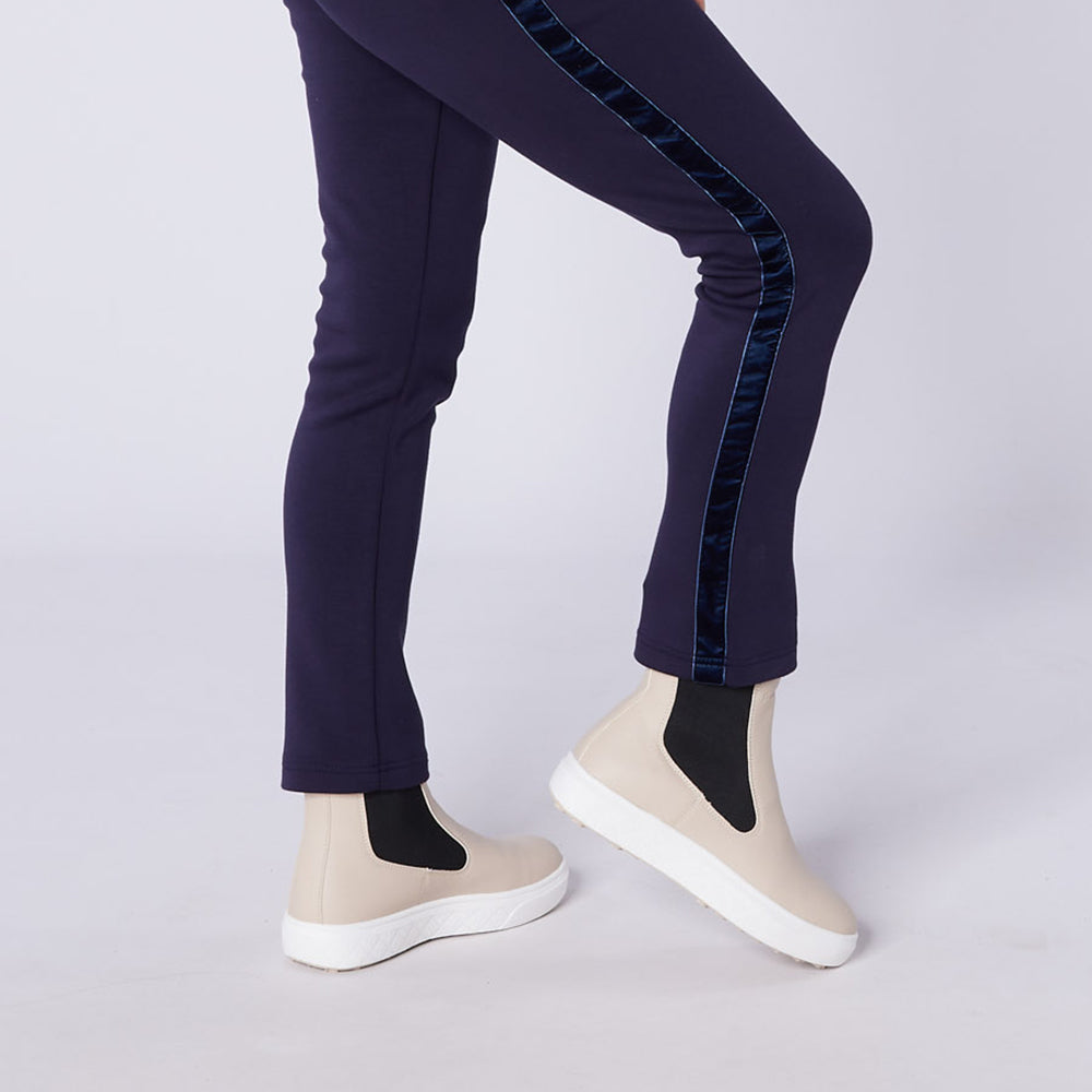 Swing Out Sister Ladies Pull-On Waterproof Chelsea Winter Boot