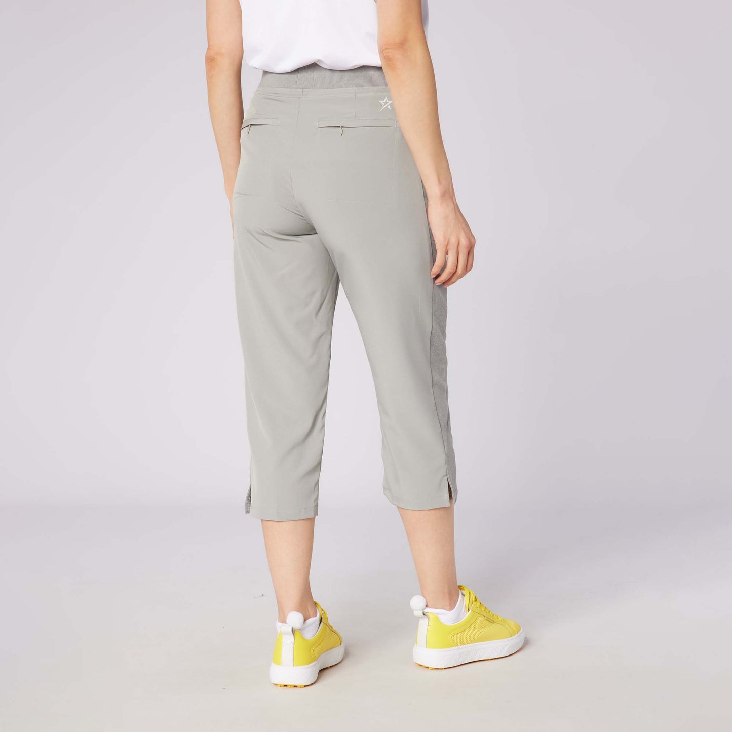 Swing Out Sister Ladies Rita Lightweight Pull-On Capris in Elephant