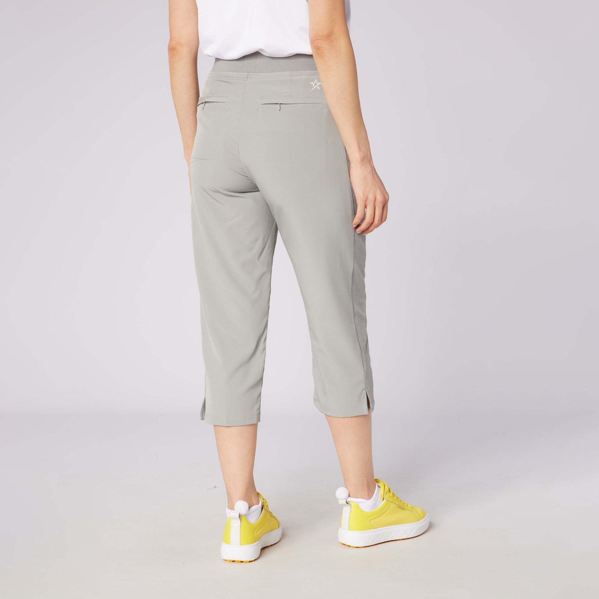 Swing Out Sister Ladies Rita Lightweight Pull-On Capris in Elephant