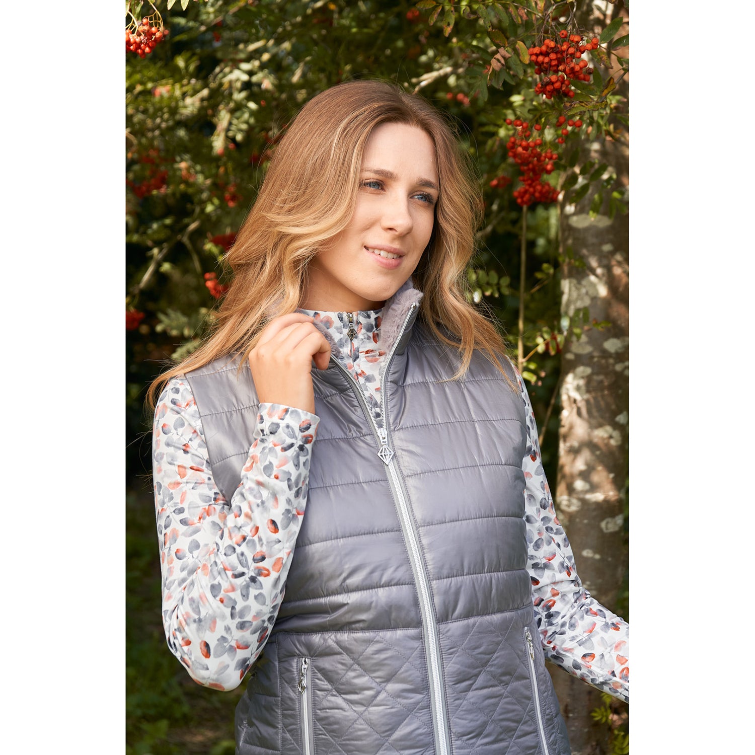 Pure Golf Ladies Gilet in Charcoal Grey with Faux Fur Collar