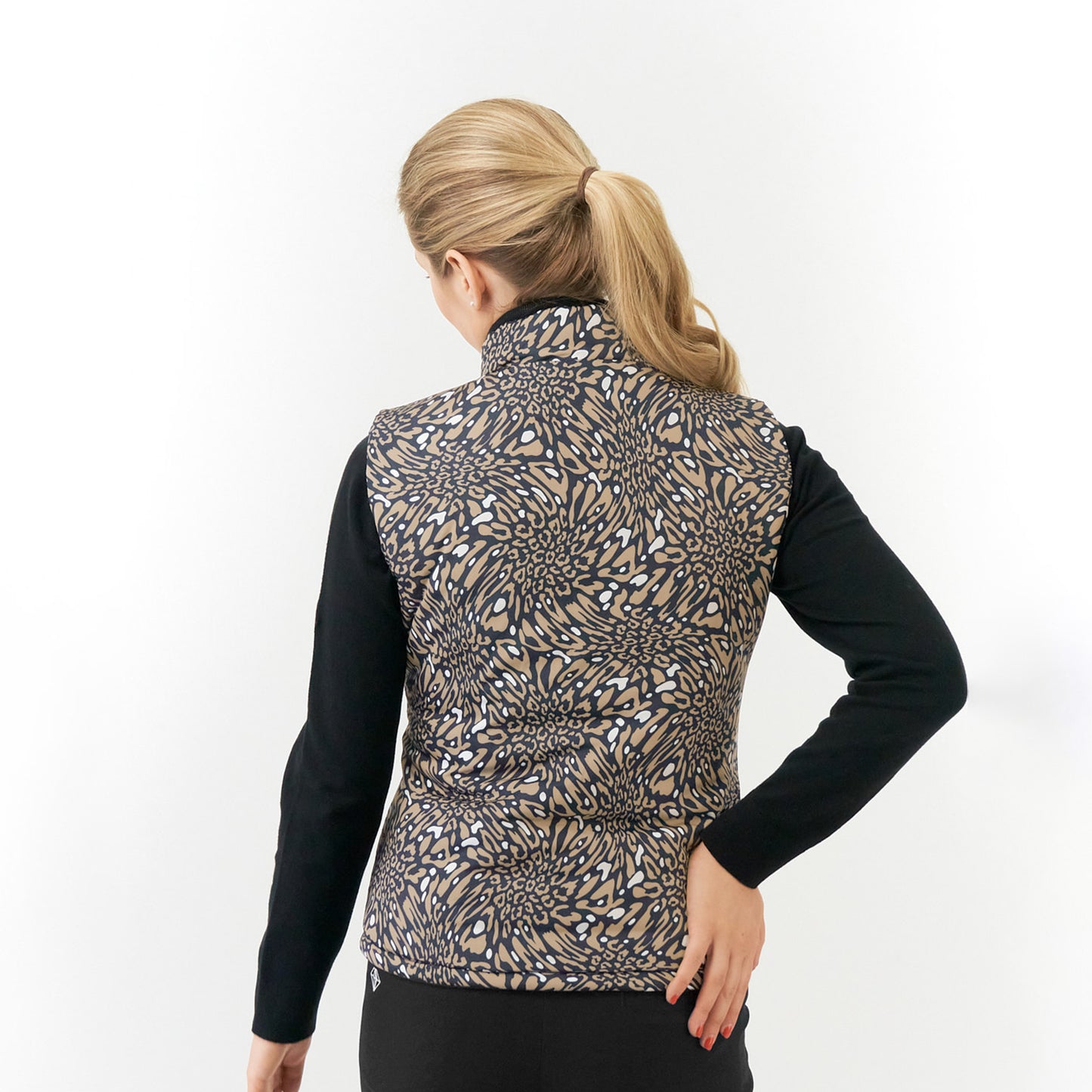 Pure Golf Ladies Reversible Gilet in Black & Wild Truffle