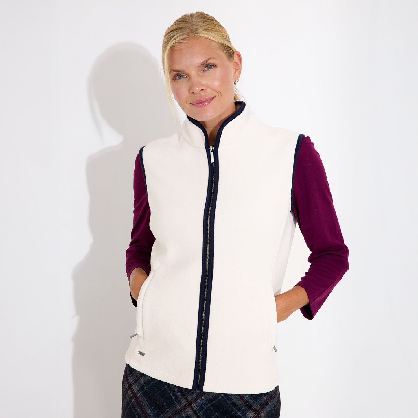 Abacus Ladies Super-Soft Fleece Gilet - Warmth, Comfort & Freedom to Move