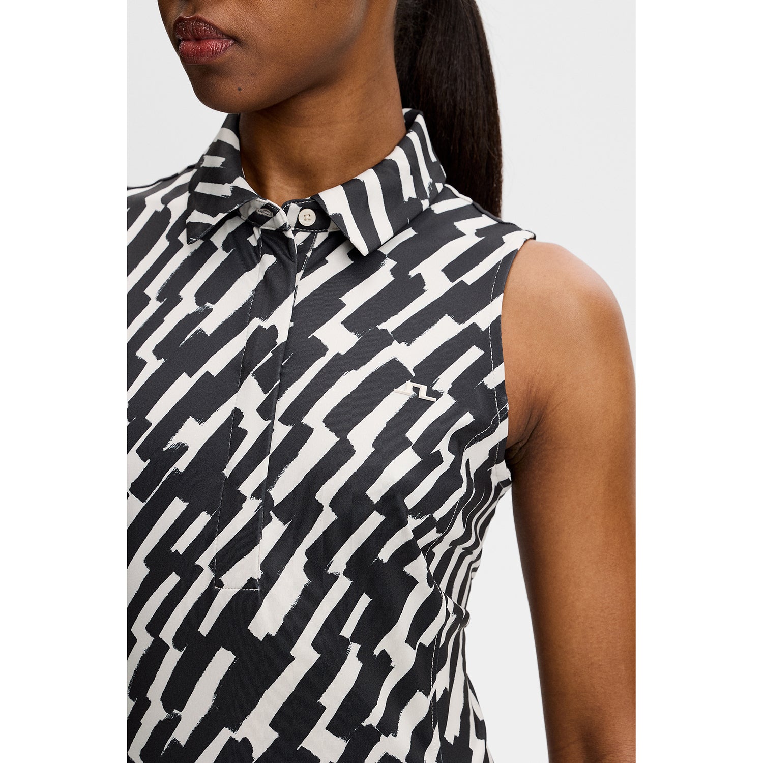 J.Lindeberg Ladies Printed Sleeveless Polo for Lightweight Performance with Standout Style