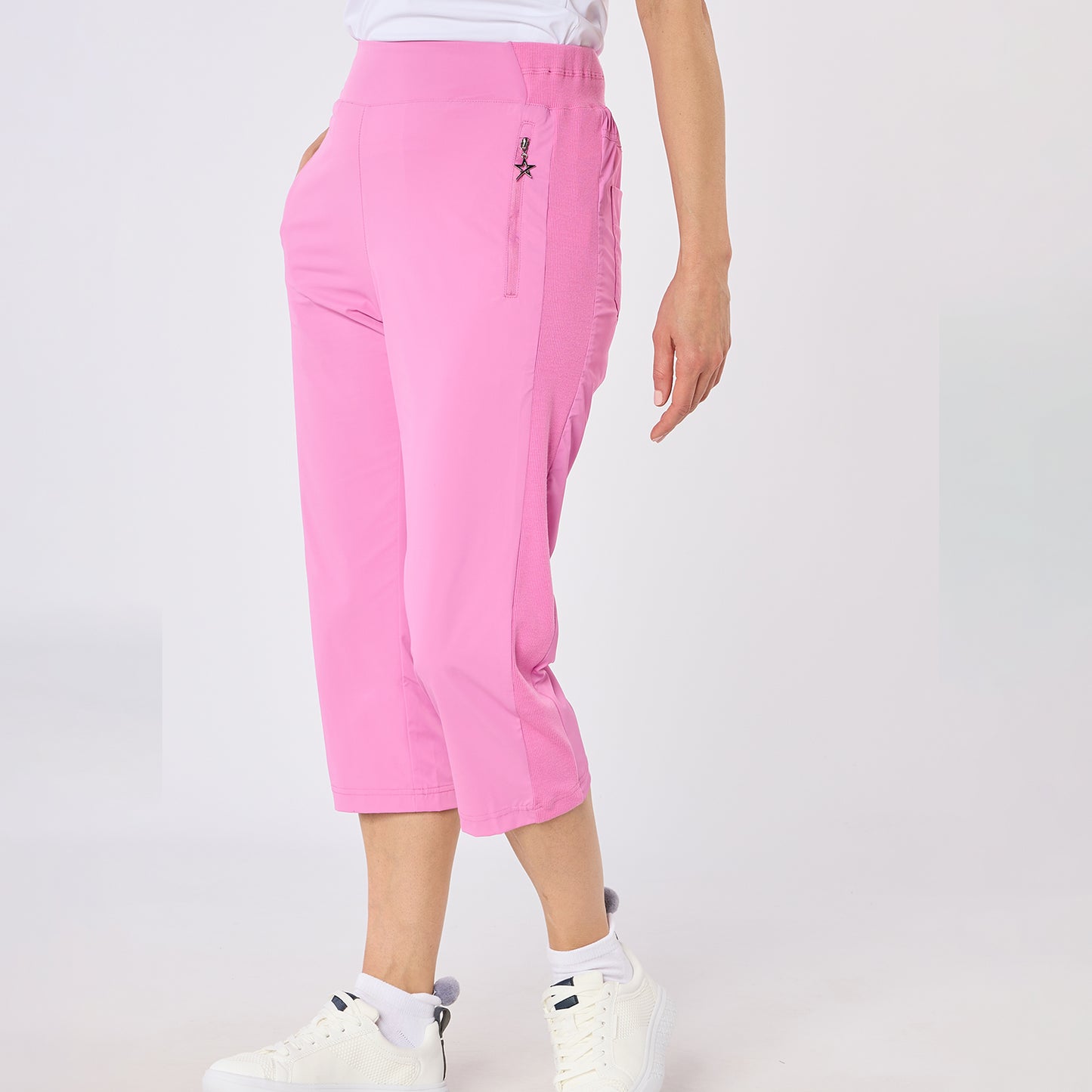 Swing Out Sister Ladies Pull-On Capris - Stretch Woven Comfort for Effortless Movement