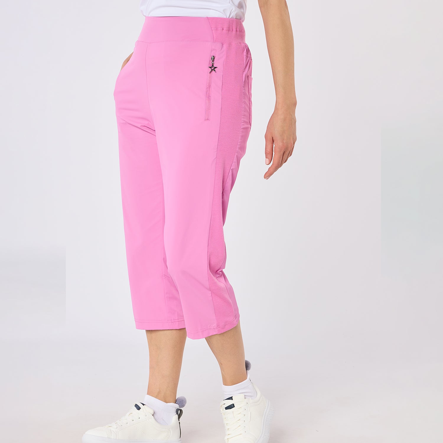 Swing Out Sister Ladies Pull-On Capris - Stretch Woven Comfort for Effortless Movement