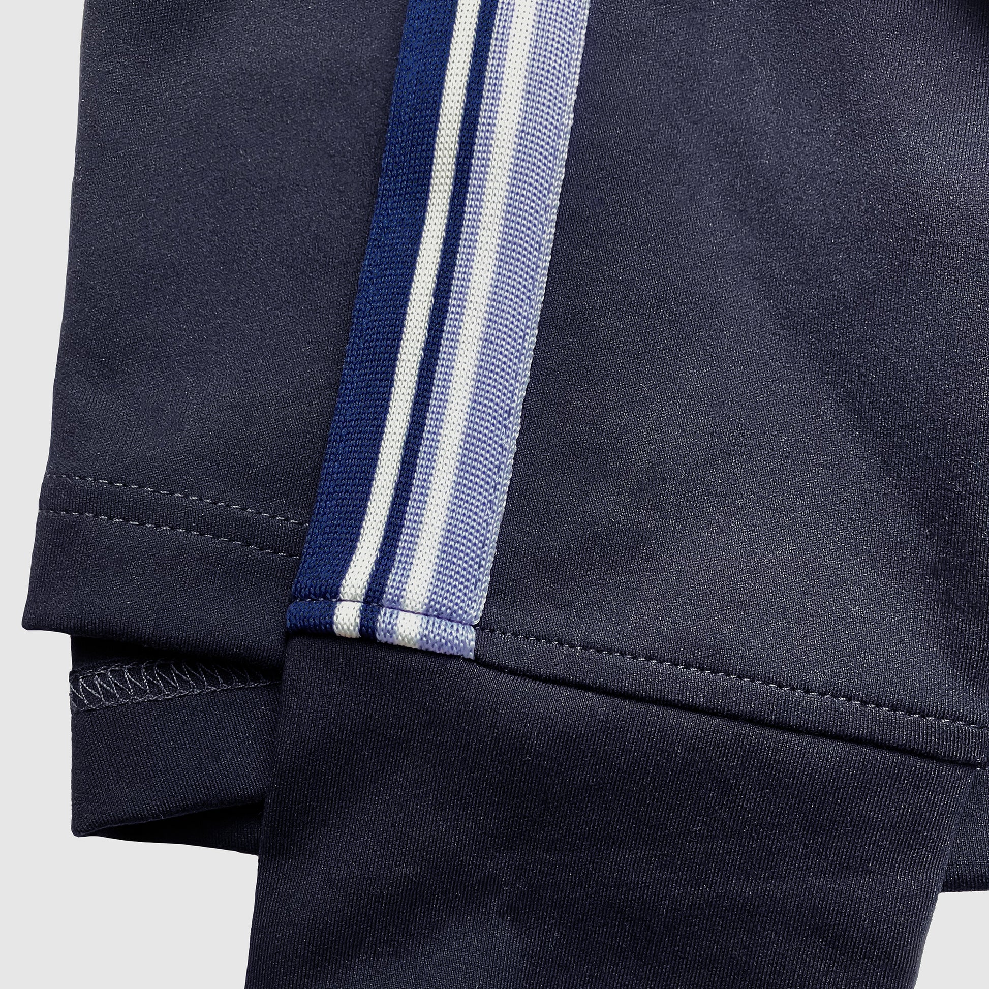 Daily Sports Ladies Long Sleeve Top in Navy with Contrast Ribbon