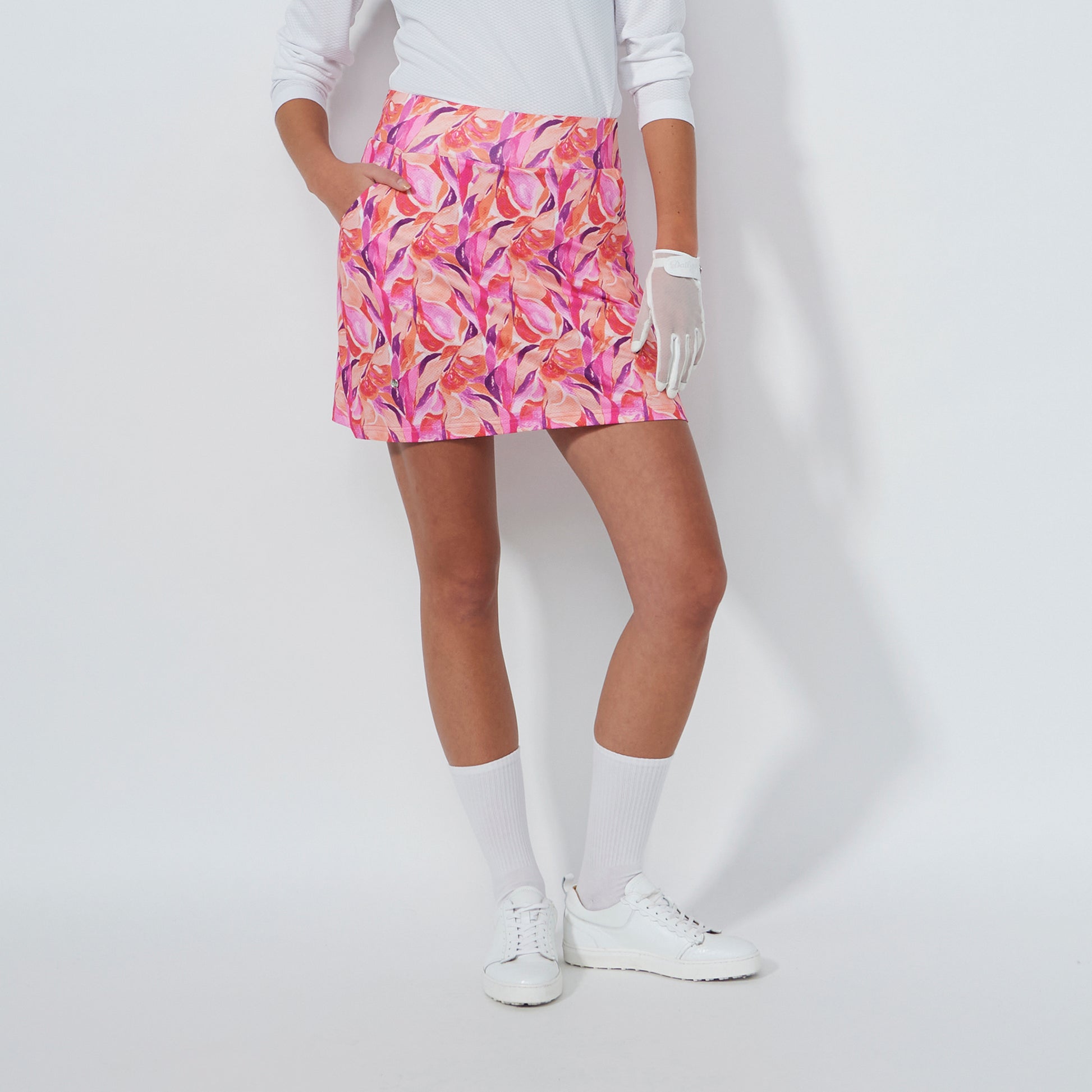 Daily Sports Ladies Quick Dry Pull-On Skort in Abstract Leaf Print