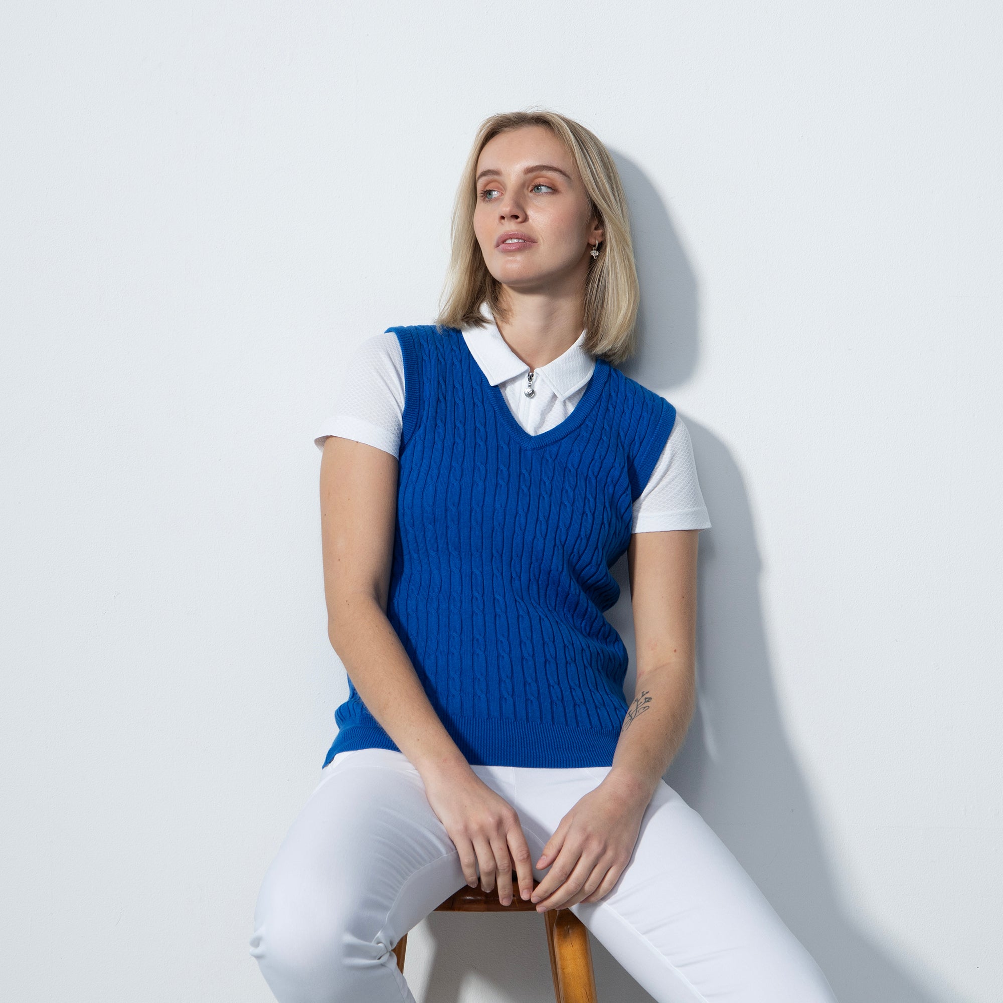 Women's sleeveless sweater on sale vest