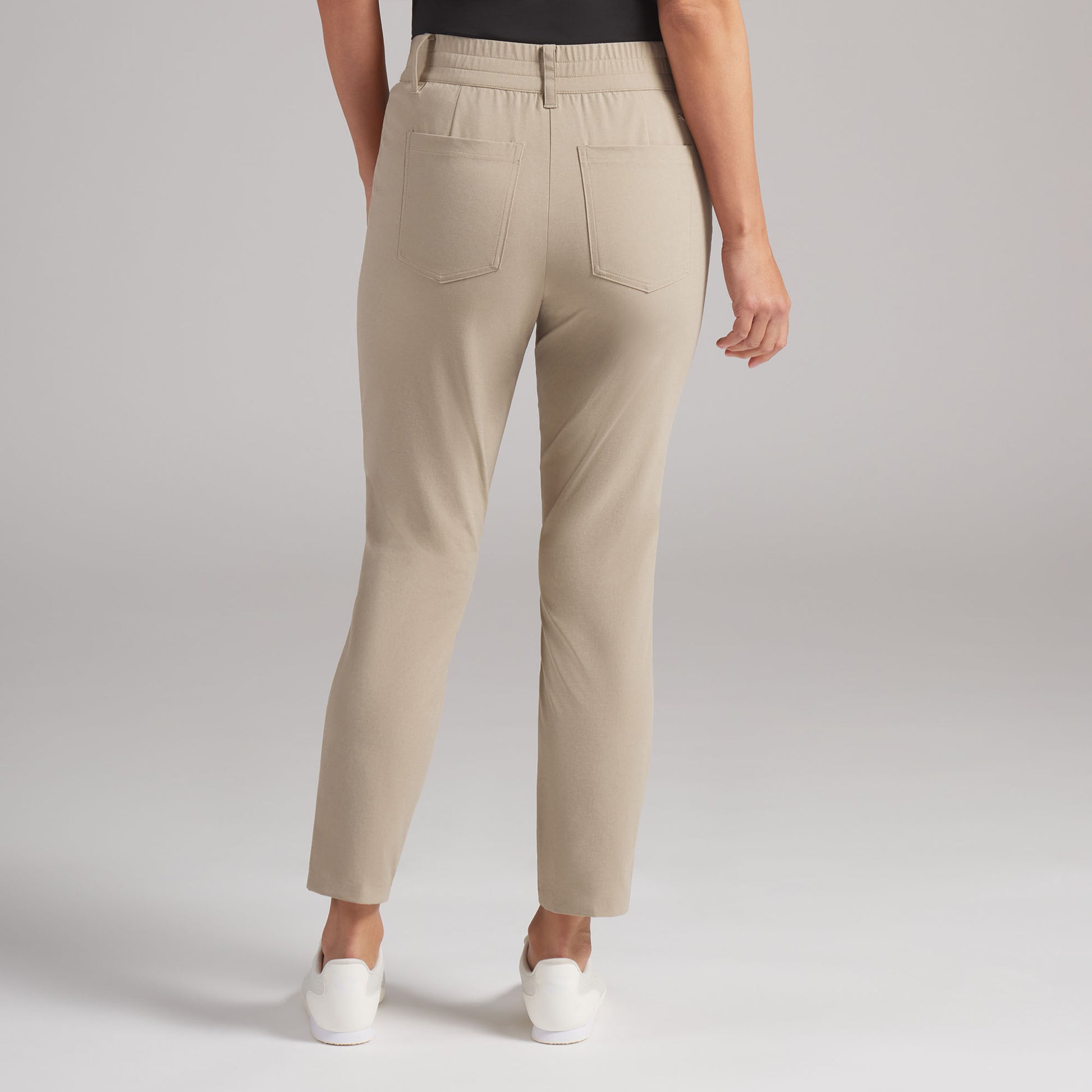 Puma Golf Ladies 7/8 Trousers With A Contemporary Slim Fit