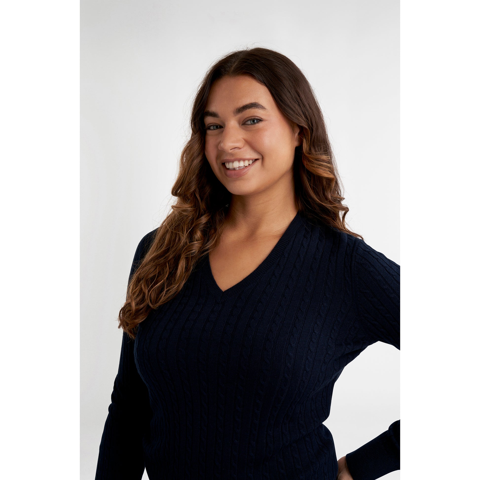 Green Lamb Ladies Cashmere Blend V-Neck Cable Knit Sweater in Navy