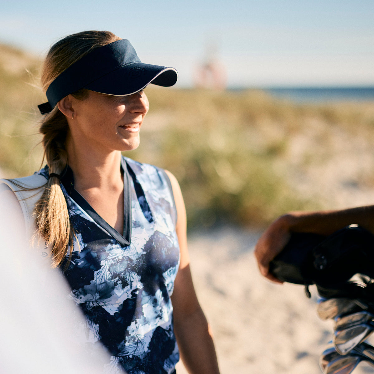 Galvin Green Ladies Sleeveless Golf Polo in Navy with Smart V-Neck