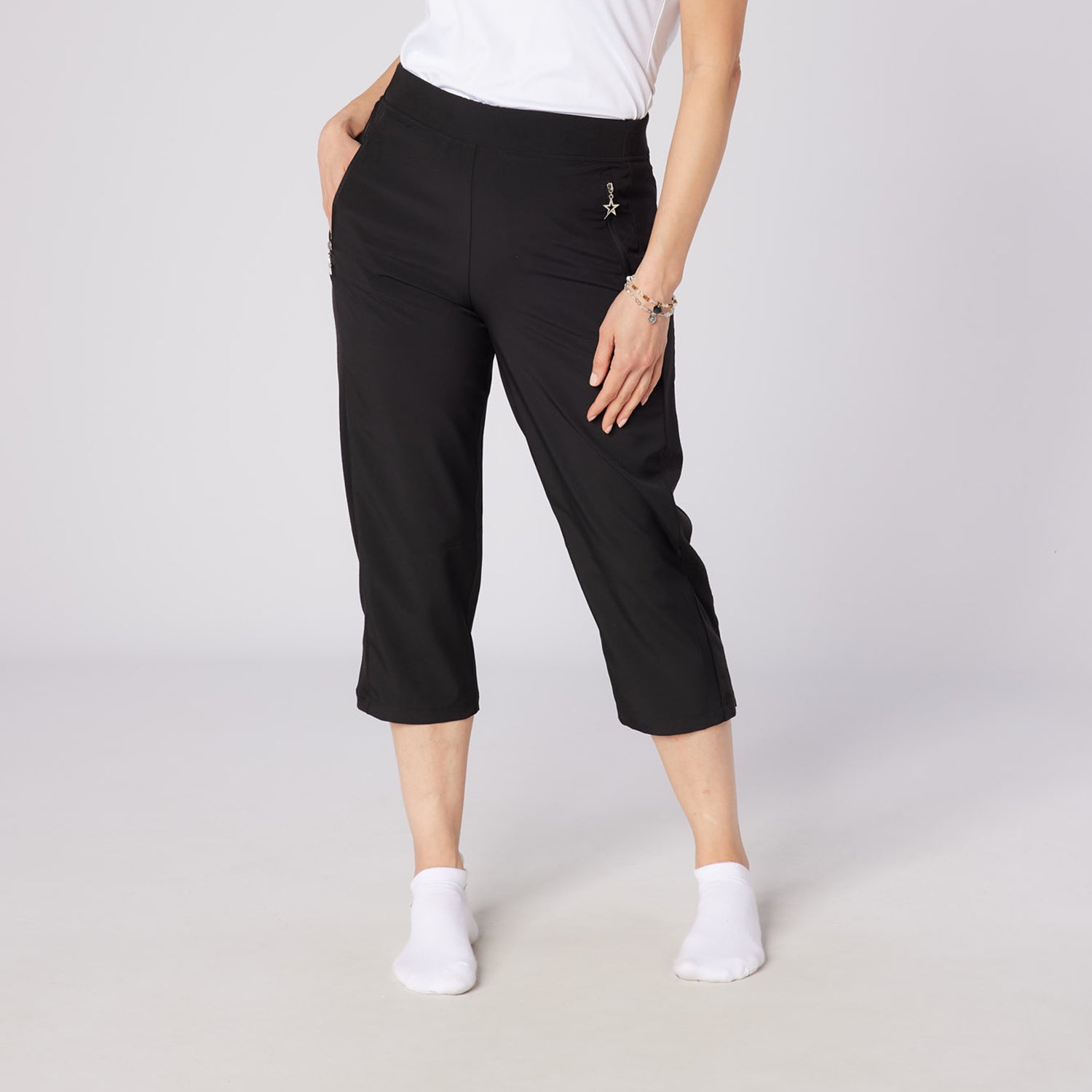 Swing Out Sister Ladies Black Pull-On Capris - Stretch Woven Comfort for Effortless Movement