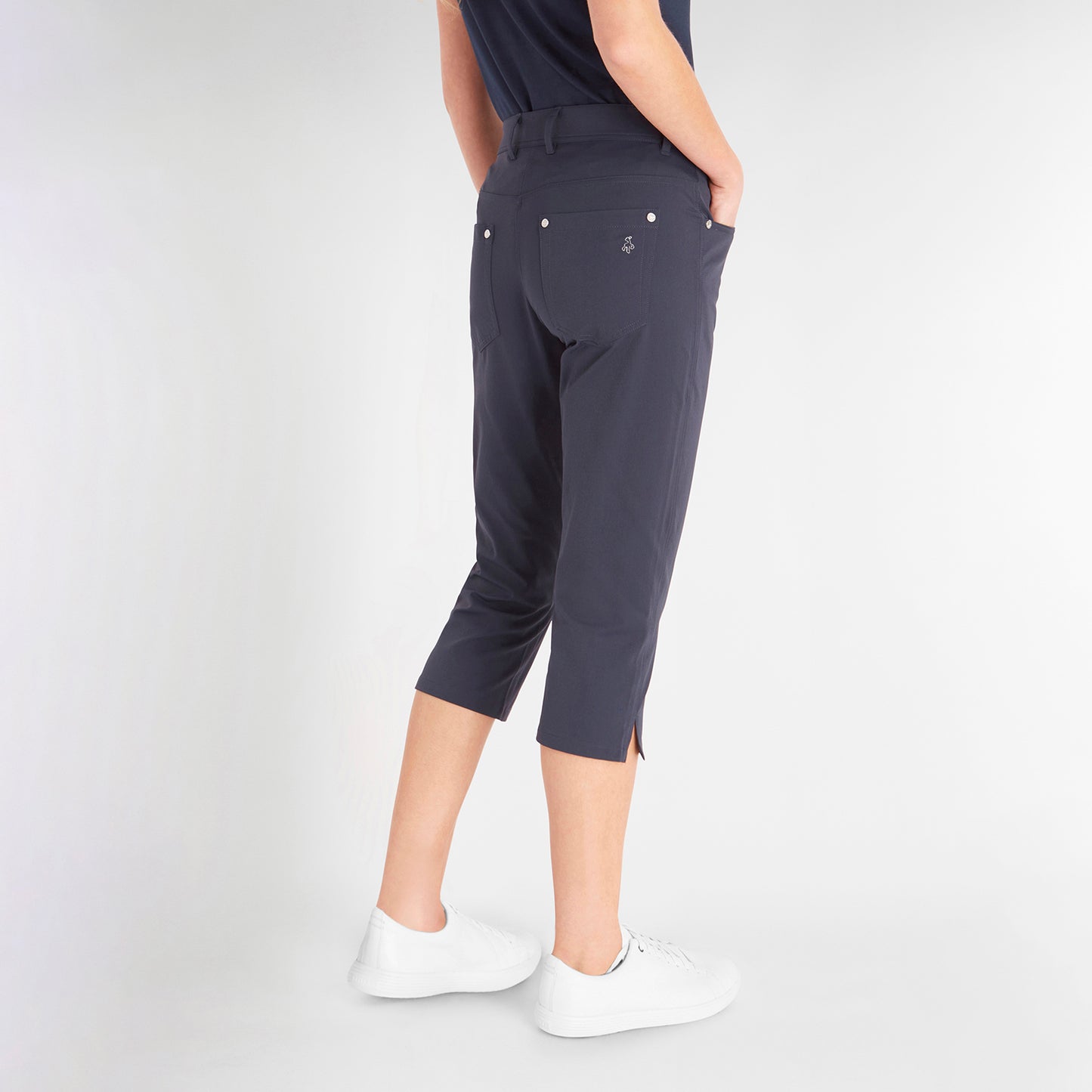 Green Lamb Women's Lightweight Soft-Stretch Capris in Navy