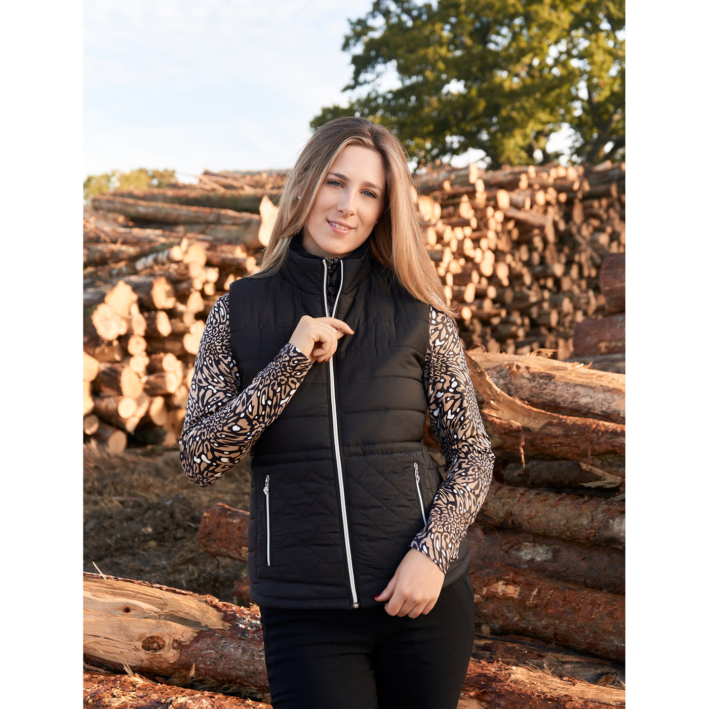 Pure Golf Ladies Gilet in Black with Faux Fur Collar