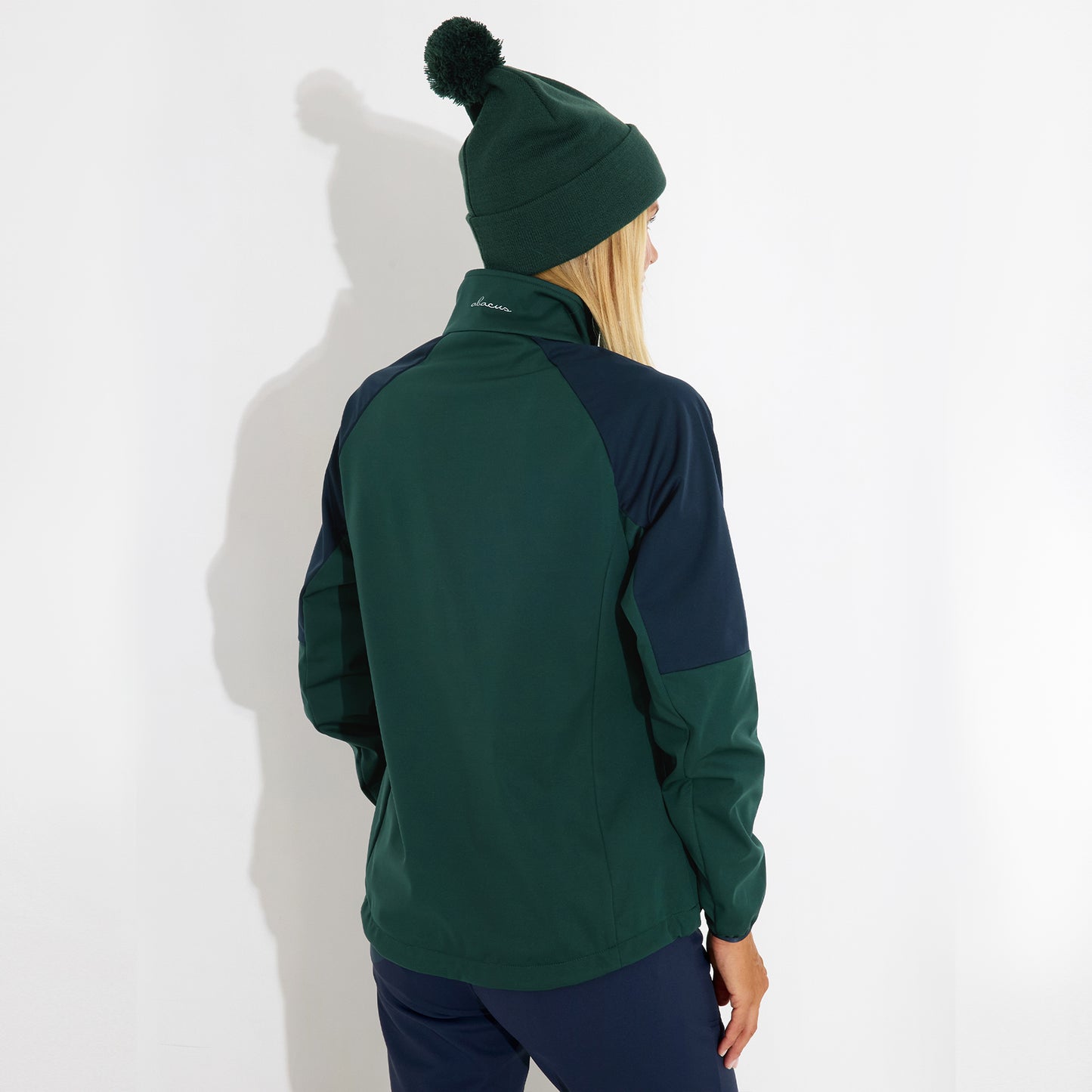 Abacus Ladies Softshell Jacket - Your Perfect Layer for Every Round