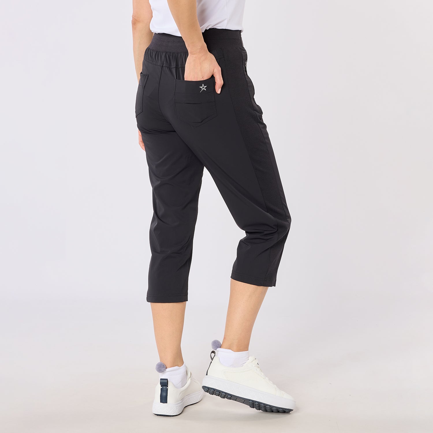 Swing Out Sister Ladies Black Pull-On Capris - Stretch Woven Comfort for Effortless Movement