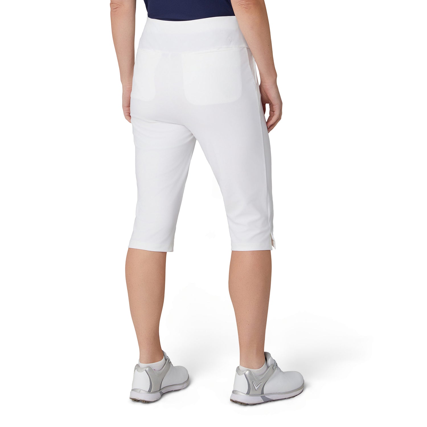  Callaway Ladies Longer Length Pull-On Shorts For Chic, Classic Style