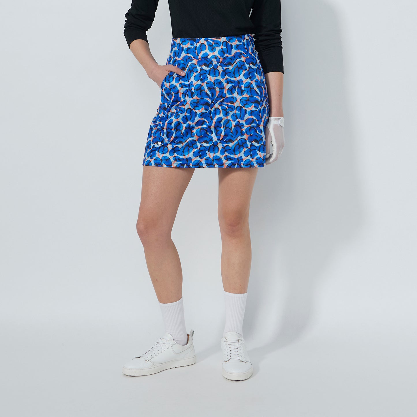 Daily Sports Ladies Quick Dry Pull-On Skort in Retro Floral Print