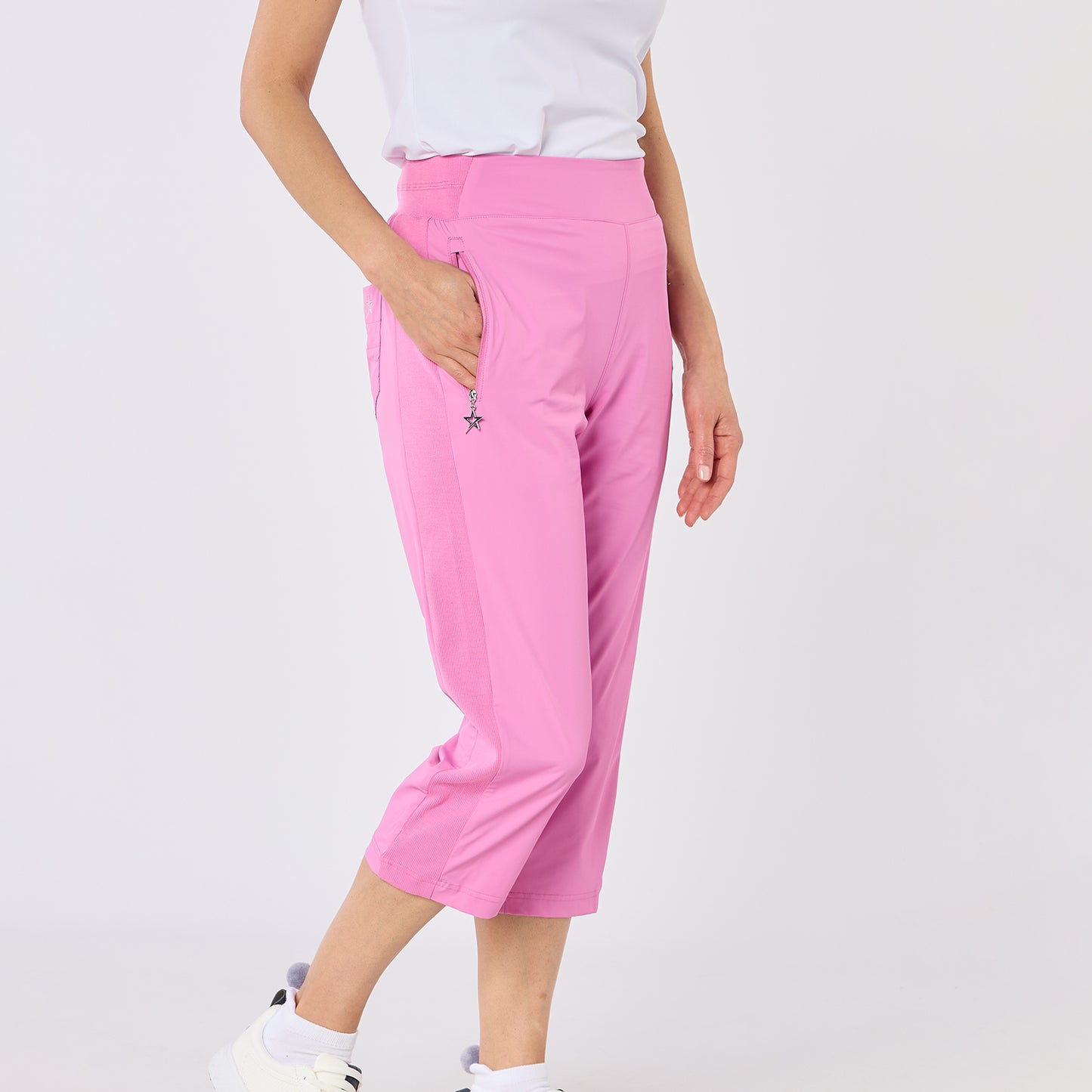 Swing Out Sister Ladies Pull-On Capris - Stretch Woven Comfort for Effortless Movement