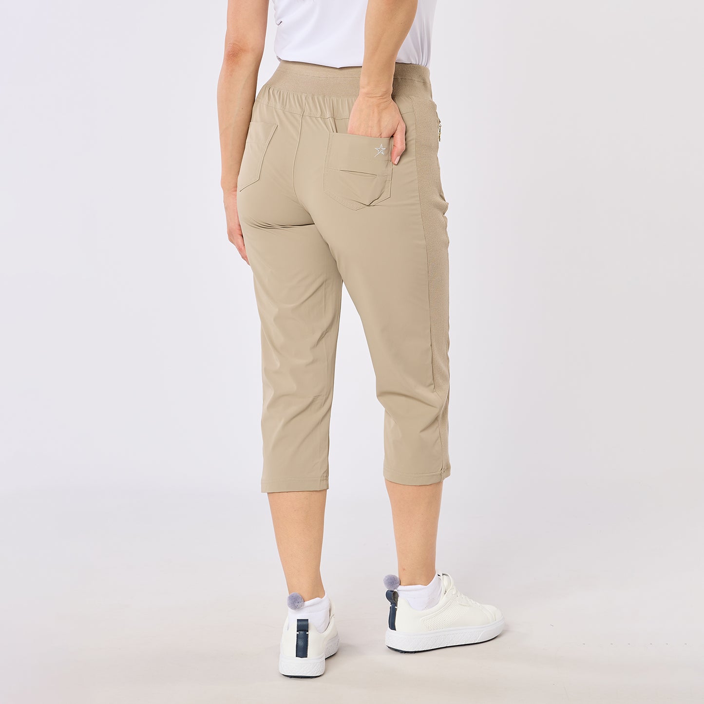 Swing Out Sister Ladies Rita Lightweight Pull-On Capris in Elephant