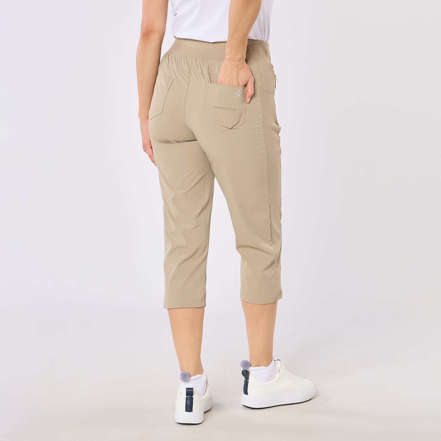 Swing Out Sister Ladies Rita Lightweight Pull-On Capris in Elephant