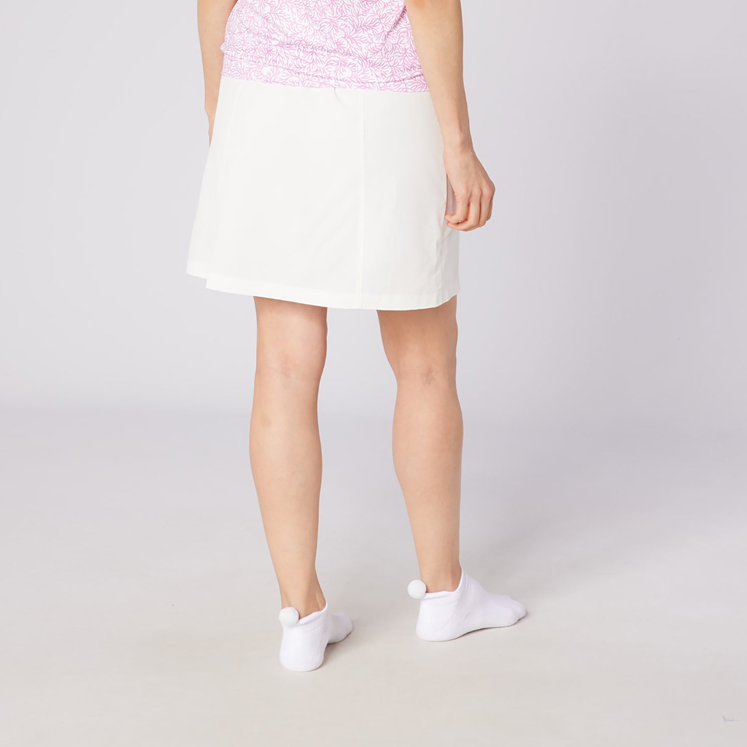 Swing Out Sister Ladies Lightweight Pull-On Skort with Neat Pocket Detail & Comfort Waistband for A Smooth Silhouette