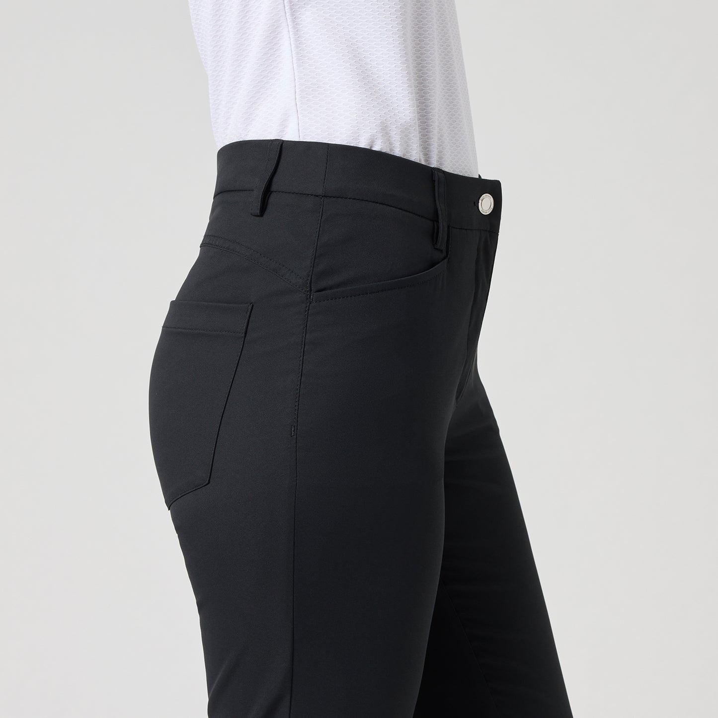 Daily Sports Ladies Bermuda Shorts in Black - Comfort in Motion