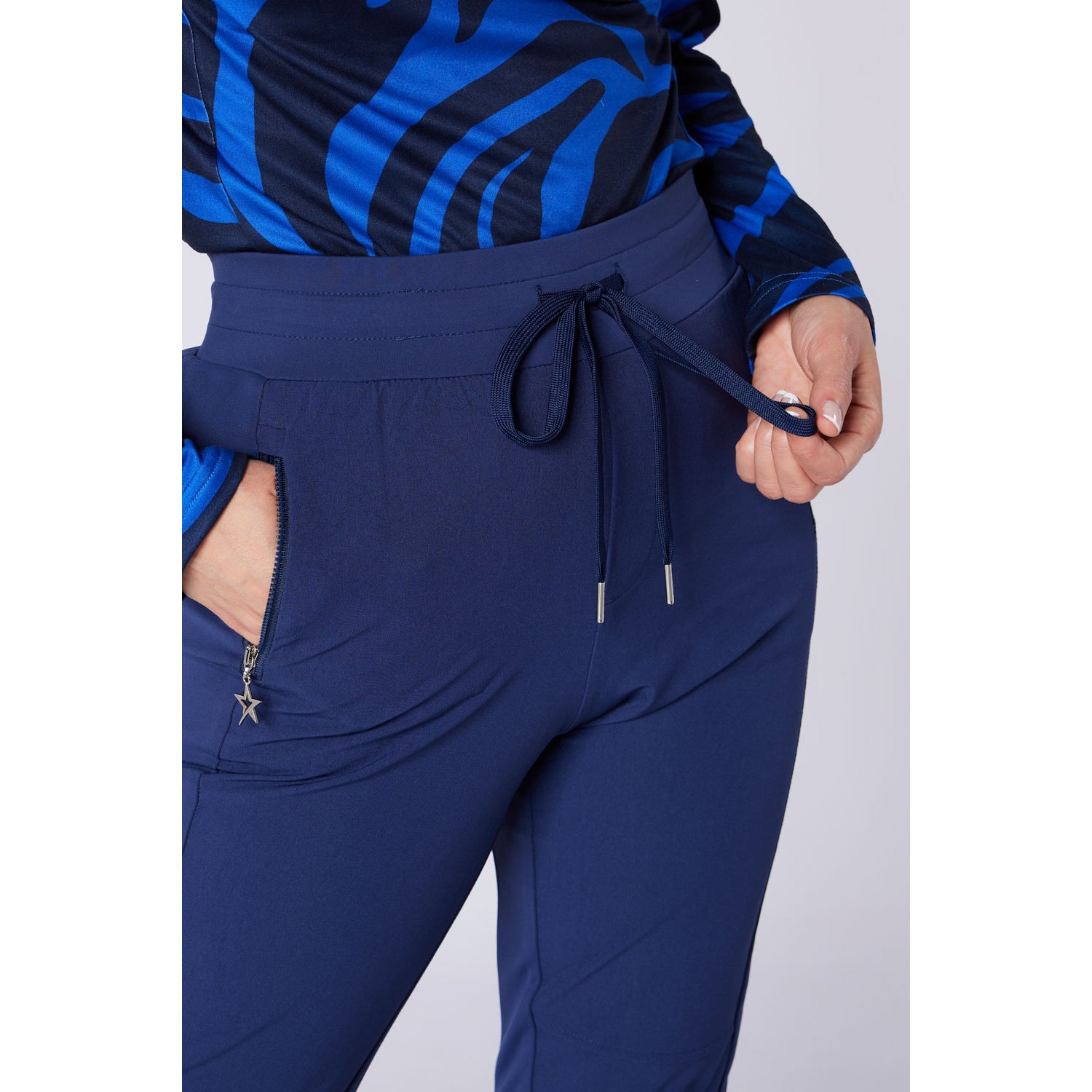 Swing Out Sister Ladies Wind & Water Resistant Pull-On Stretch Jogger in Navy