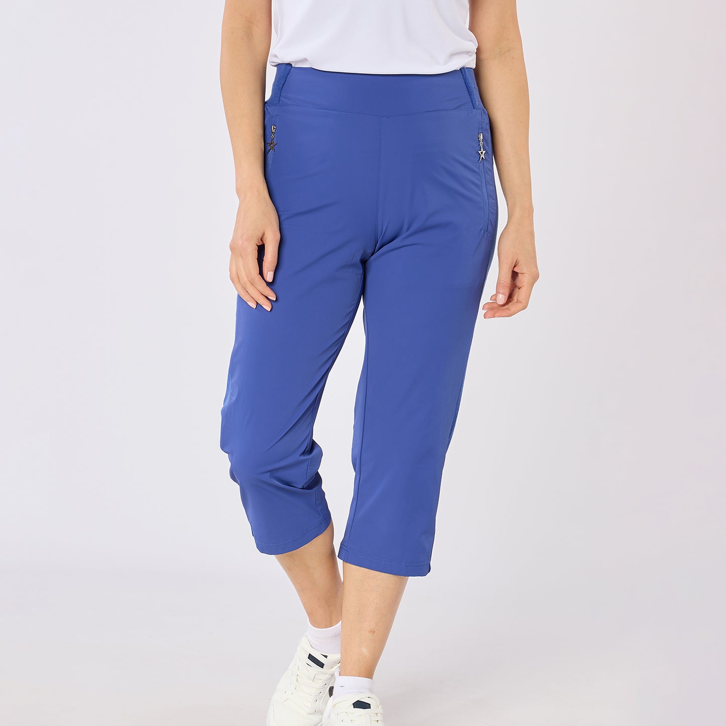 Swing Out Sister Ladies Pull-On Capris - Stretch Woven Comfort for Effortless Movement