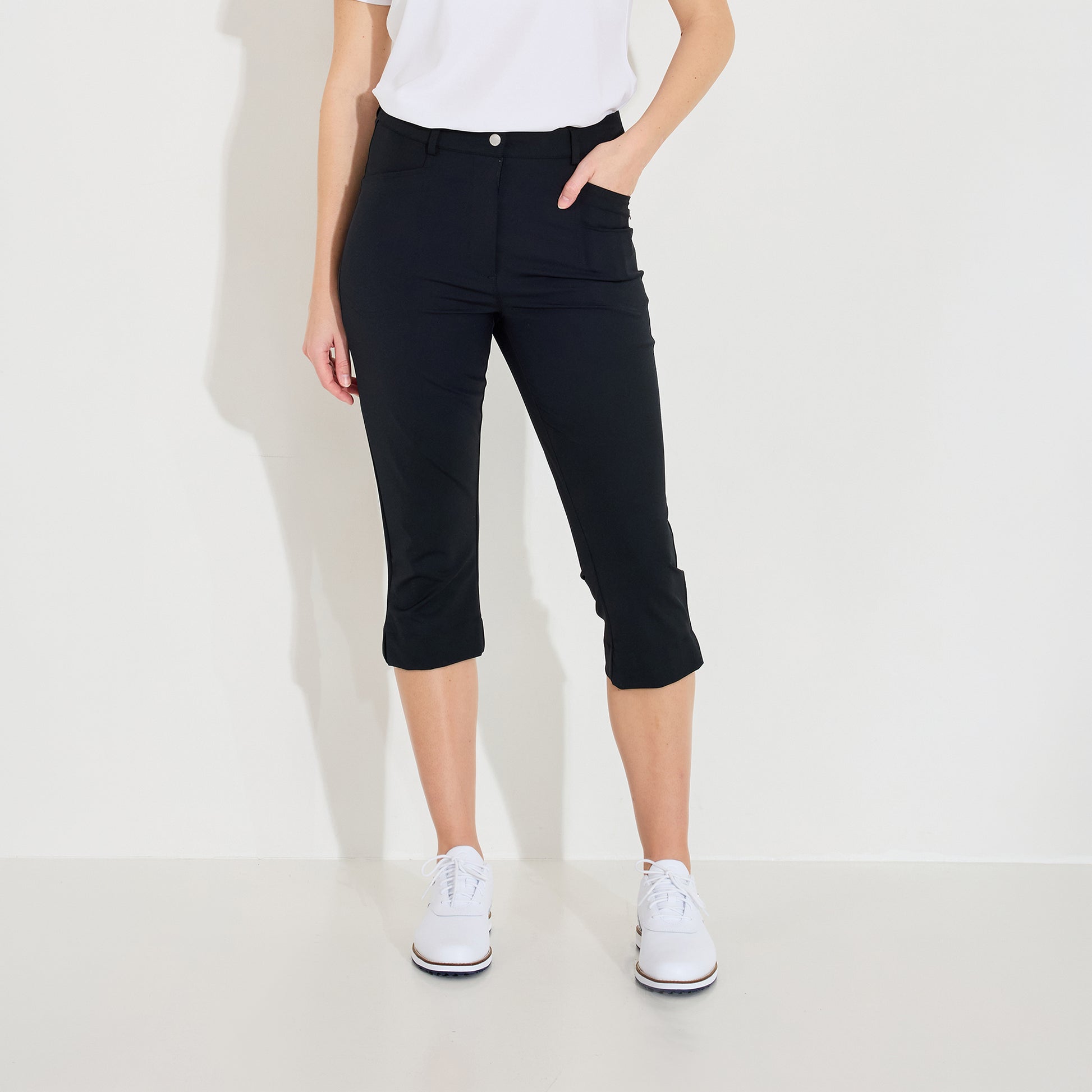Abacus Ladies Capris in Black - Refined Comfort for On & Off the Course