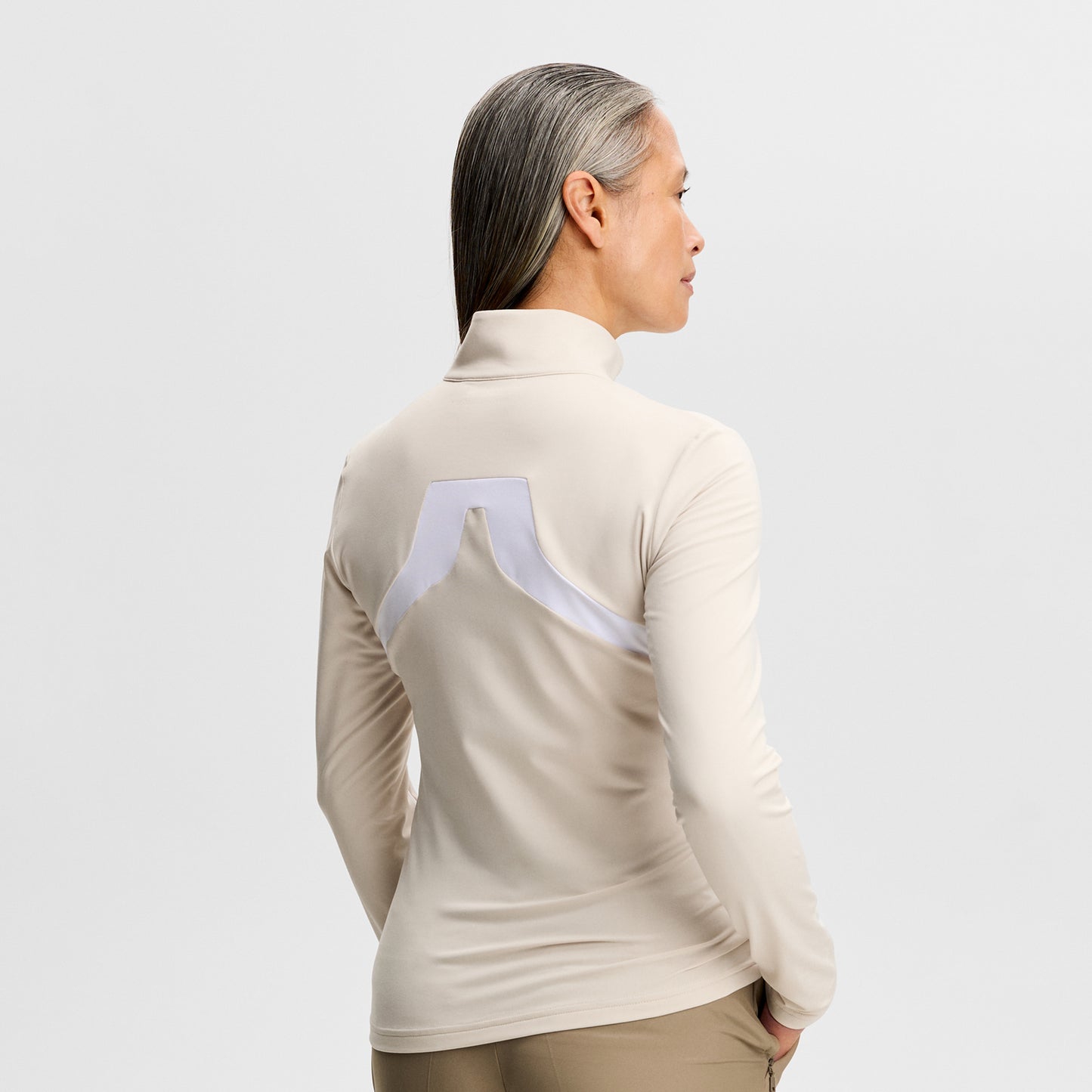 J.Lindeberg Ladies Mid-Layer Jacket for Confident Style & Exceptional Comfort