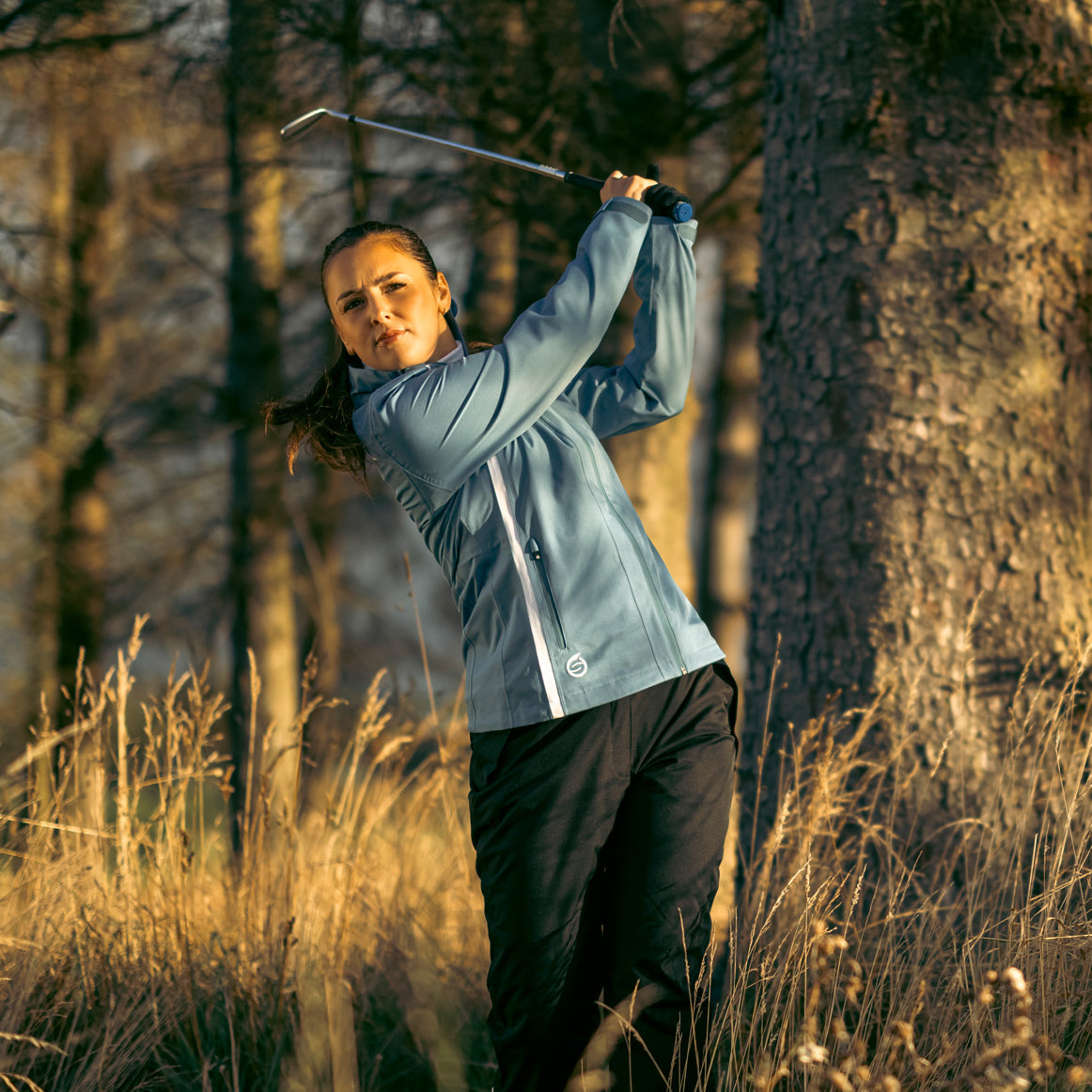 Sunderland Ladies Lightweight Waterproof Jacket - Timeless Protection for Every Round