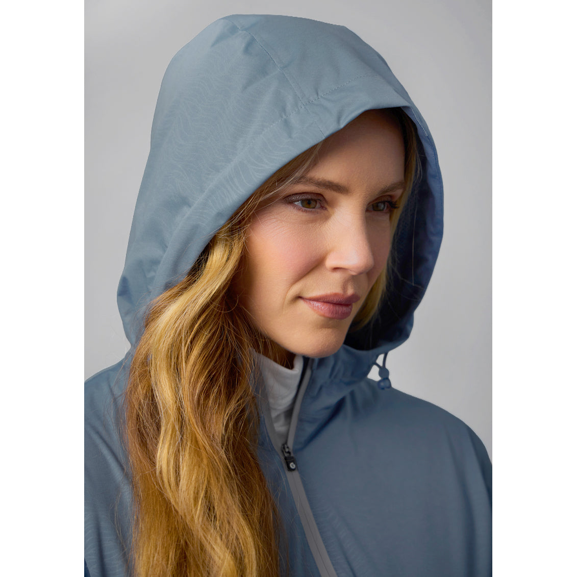 Sunderland Ladies Hooded Waterproof Jacket - Sleek Design, Ultimate Protection & Insulating Comfort