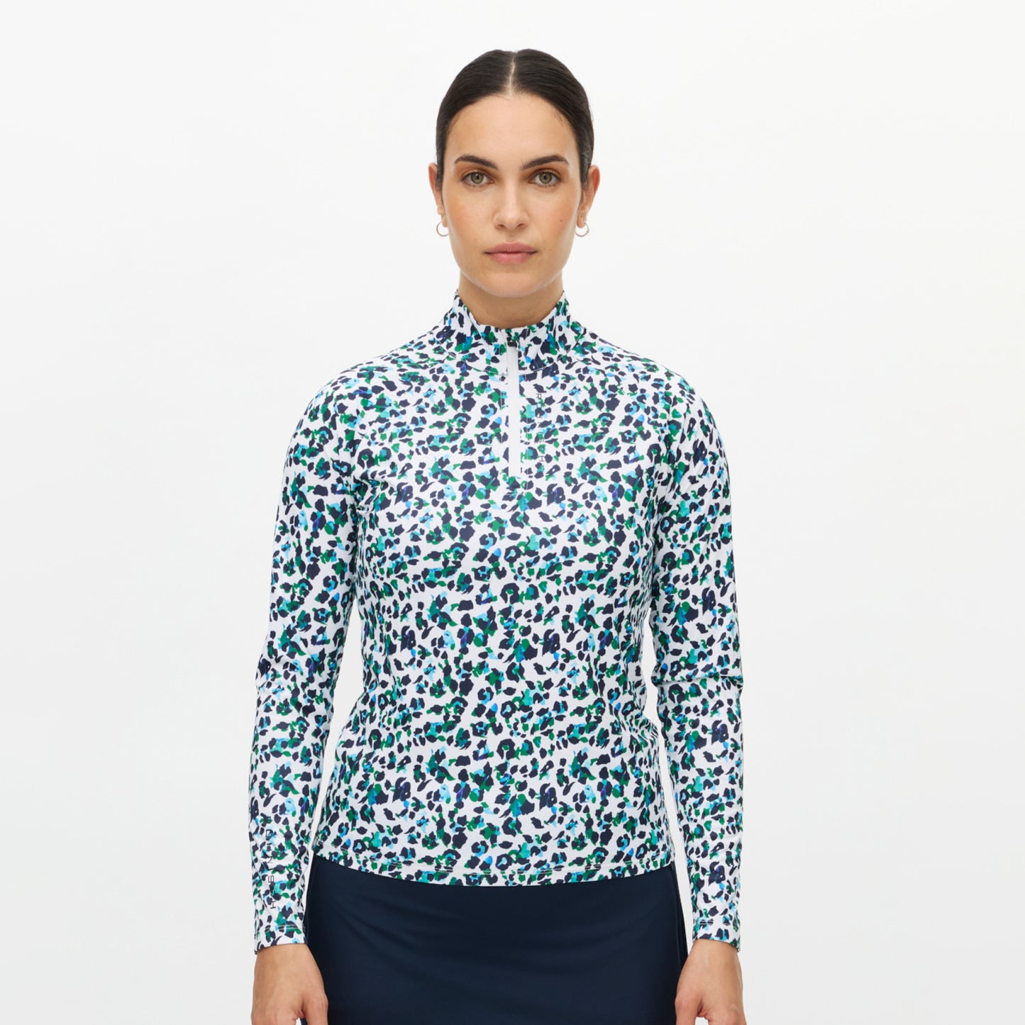 Röhnisch Ladies Elegant Zip Neck Stretch Top for Effortless Movement with Every Swing