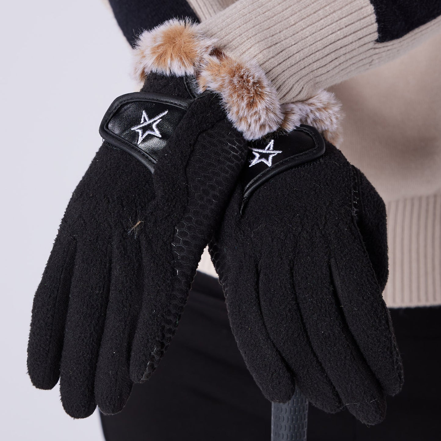 Swing Out Sister Ladies Winter Fleece Gloves with Faux Fur Trim in Black