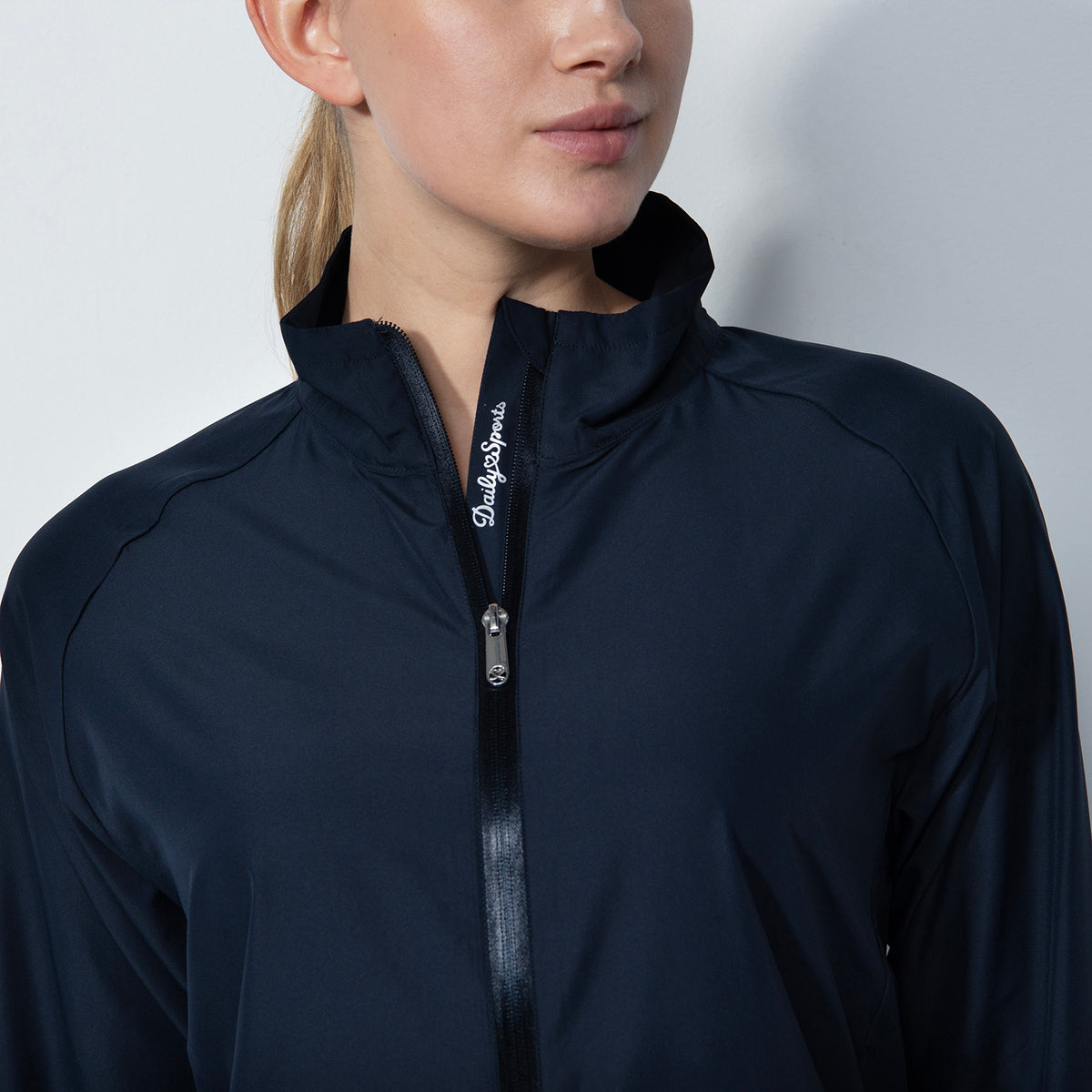 Daily Sports Ladies Full-Zip Lightweight Jacket in Navy - Ready for Every Forecast