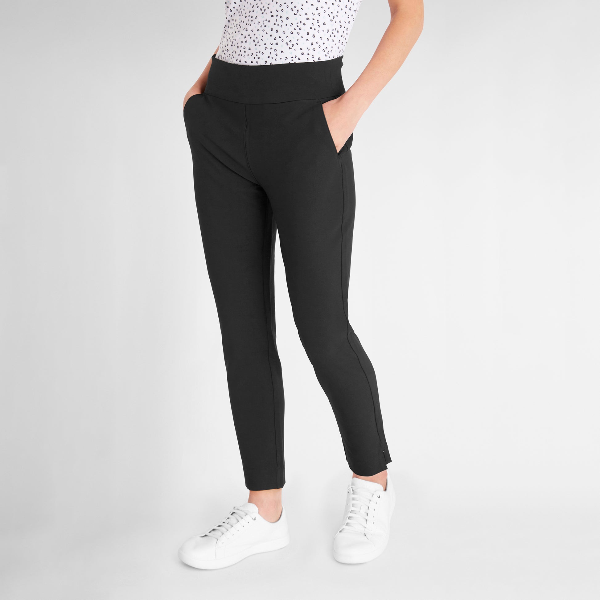 Green Lamb Women's Pull-On Contour 7/8 Trousers in Black – GolfGarb